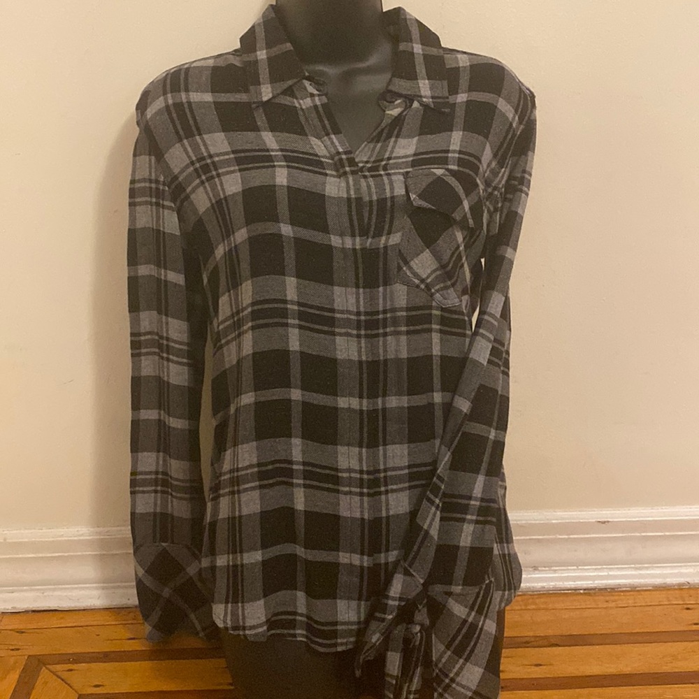 Ei8ht dreams plaid button down nWT Xs